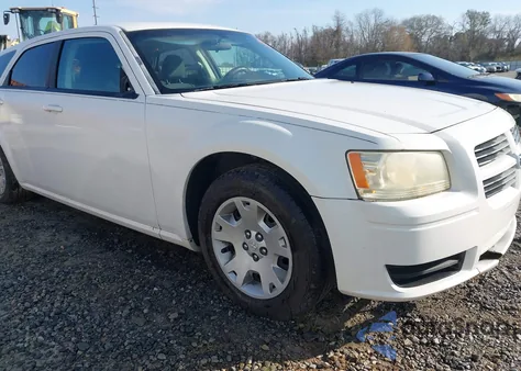 2008 Dodge Magnum z USA, uszkodzony, nr VIN 2D4FV47TX8H167785